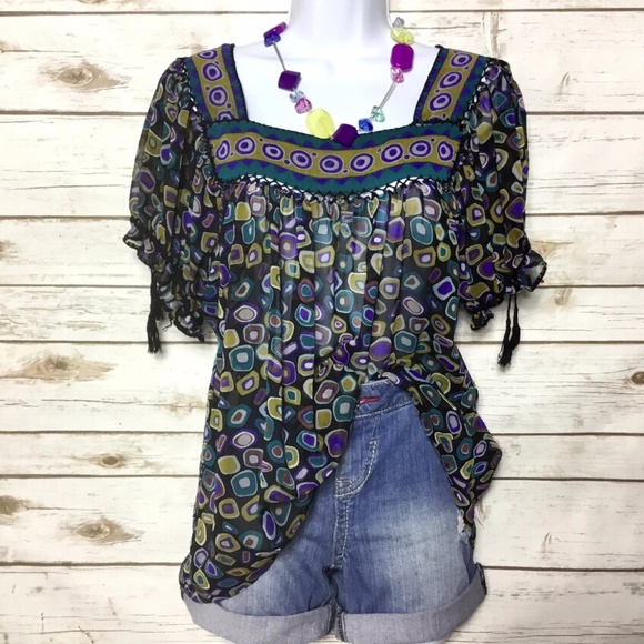 Geometric Print Short Sleeve BOHO Festival Blouse - Picture 1 of 7